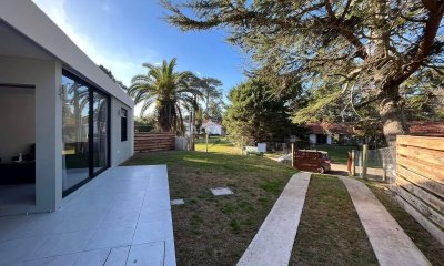 Casa en venta en Punta del Este, zona cantegril