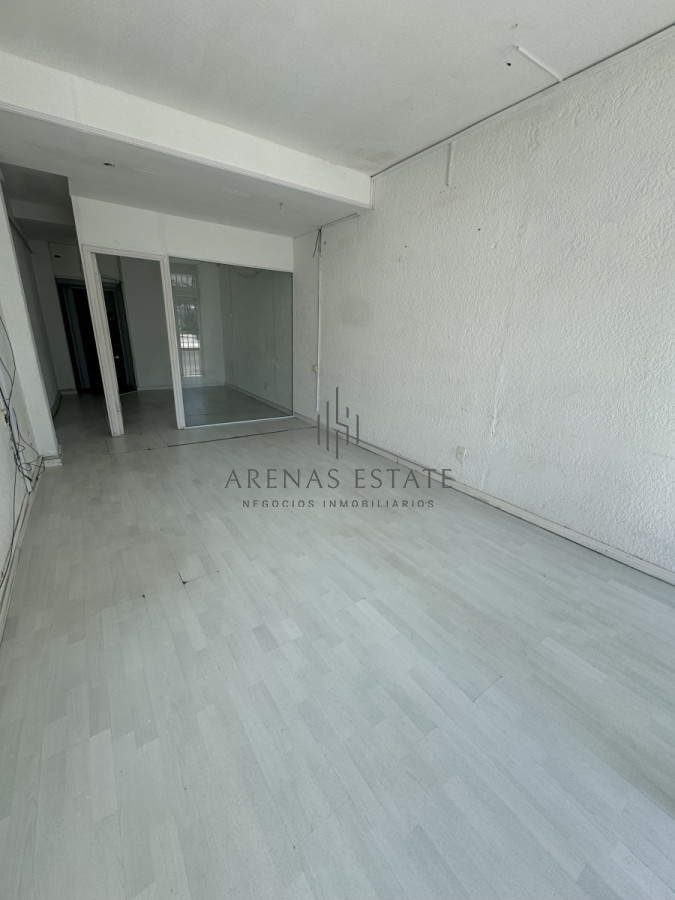 Local Comercial ID.3364 - Locales en alquiler en zona comercial  de Punta del Este 