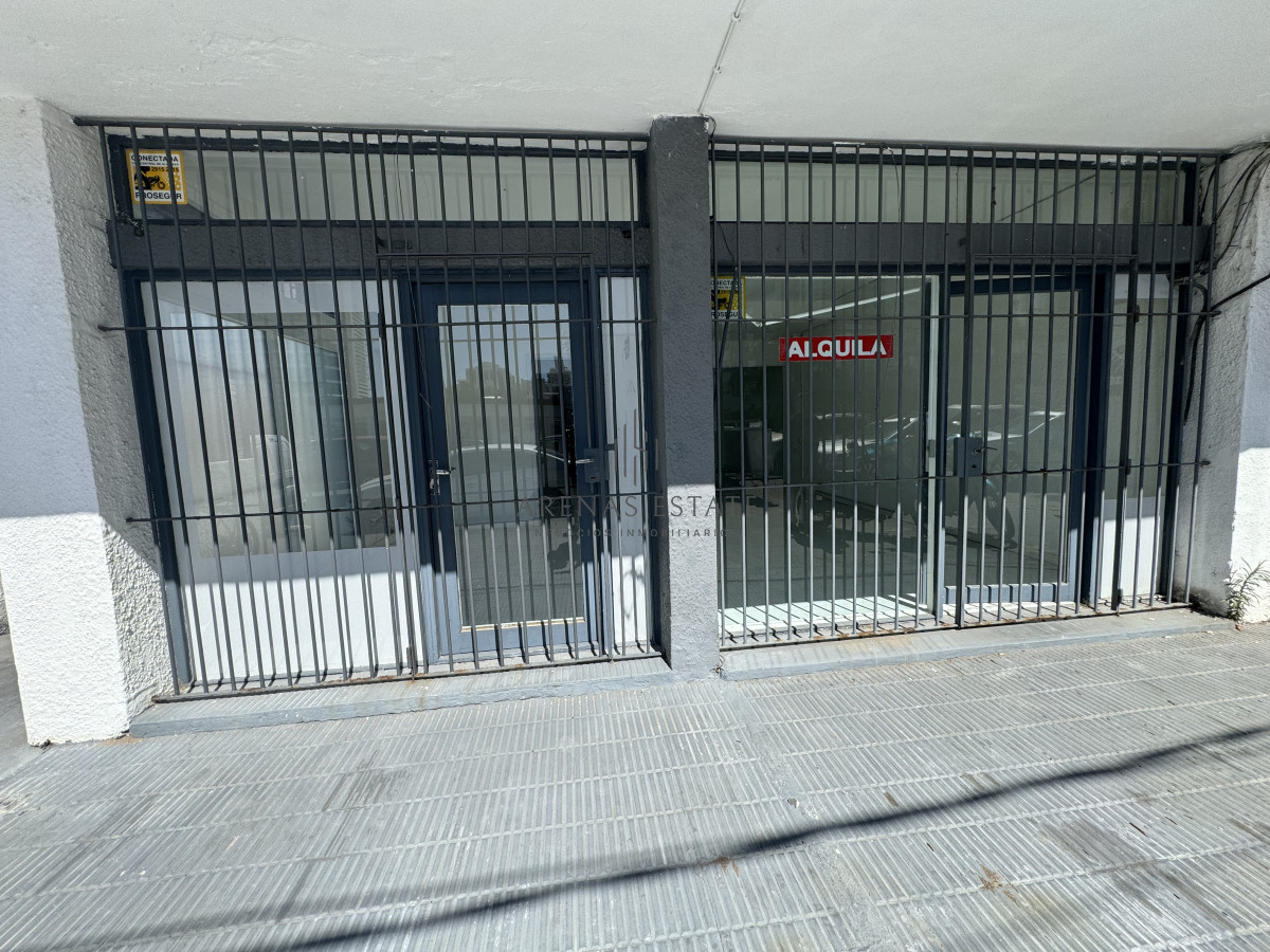 Local Comercial ID.3364 - Locales en alquiler en zona comercial  de Punta del Este 