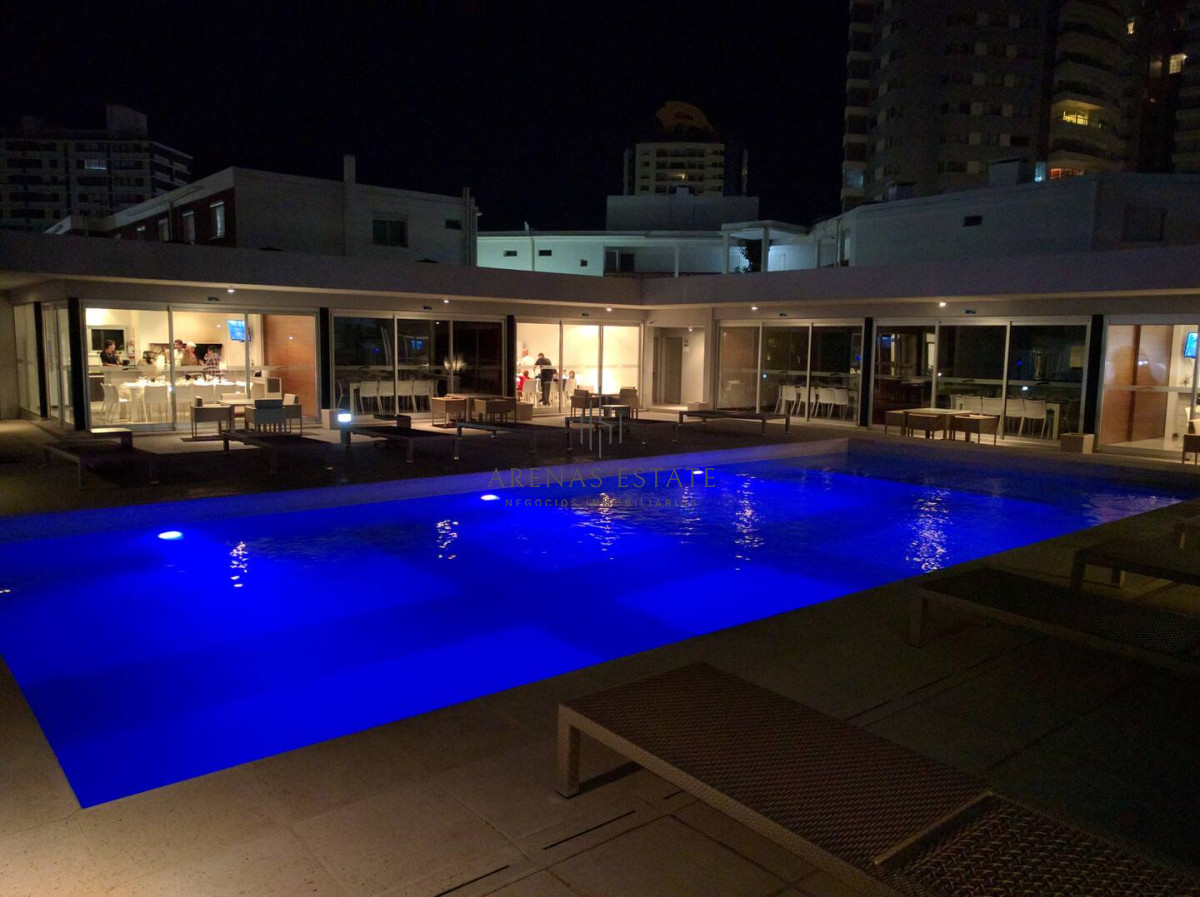 Apartamento ID.4000 - Apartamento de 3 dormitorios en venta en Punta del Este