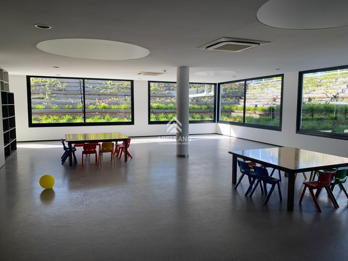 Apartamento ID.5569 - Apartamento 3 dormitorios mas dependencia. Roosevelt Center Torre A. Vista despejada a Roosevelt. Amueblado