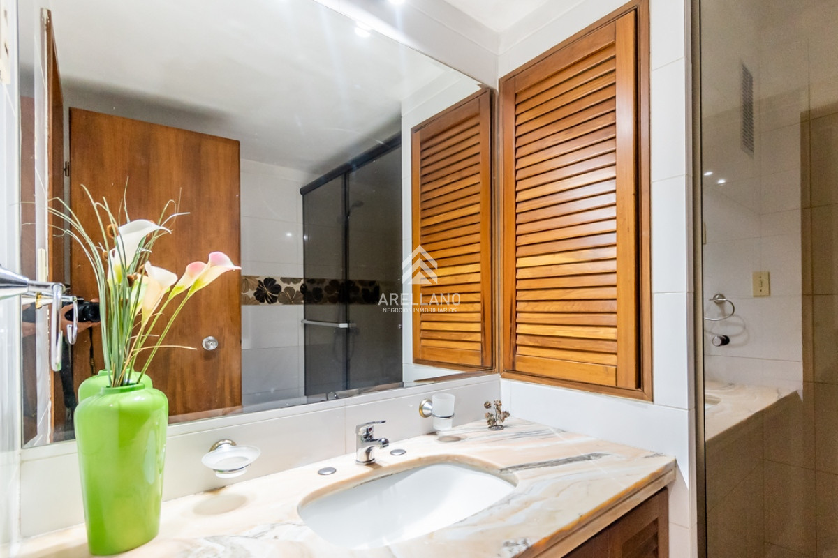 Apartamento ID.5569 - Apartamento 3 dormitorios mas dependencia. Roosevelt Center Torre A. Vista despejada a Roosevelt. Amueblado