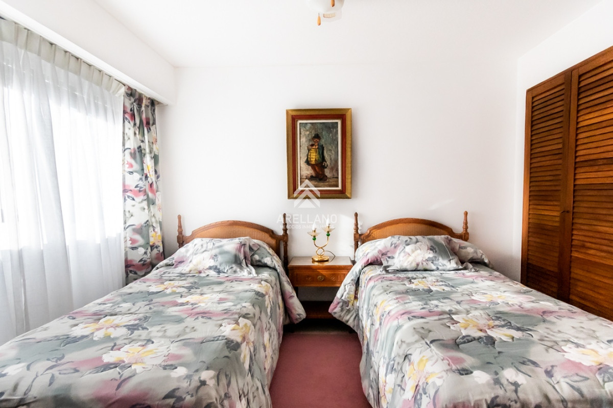 Apartamento ID.5569 - Apartamento 3 dormitorios mas dependencia. Roosevelt Center Torre A. Vista despejada a Roosevelt. Amueblado