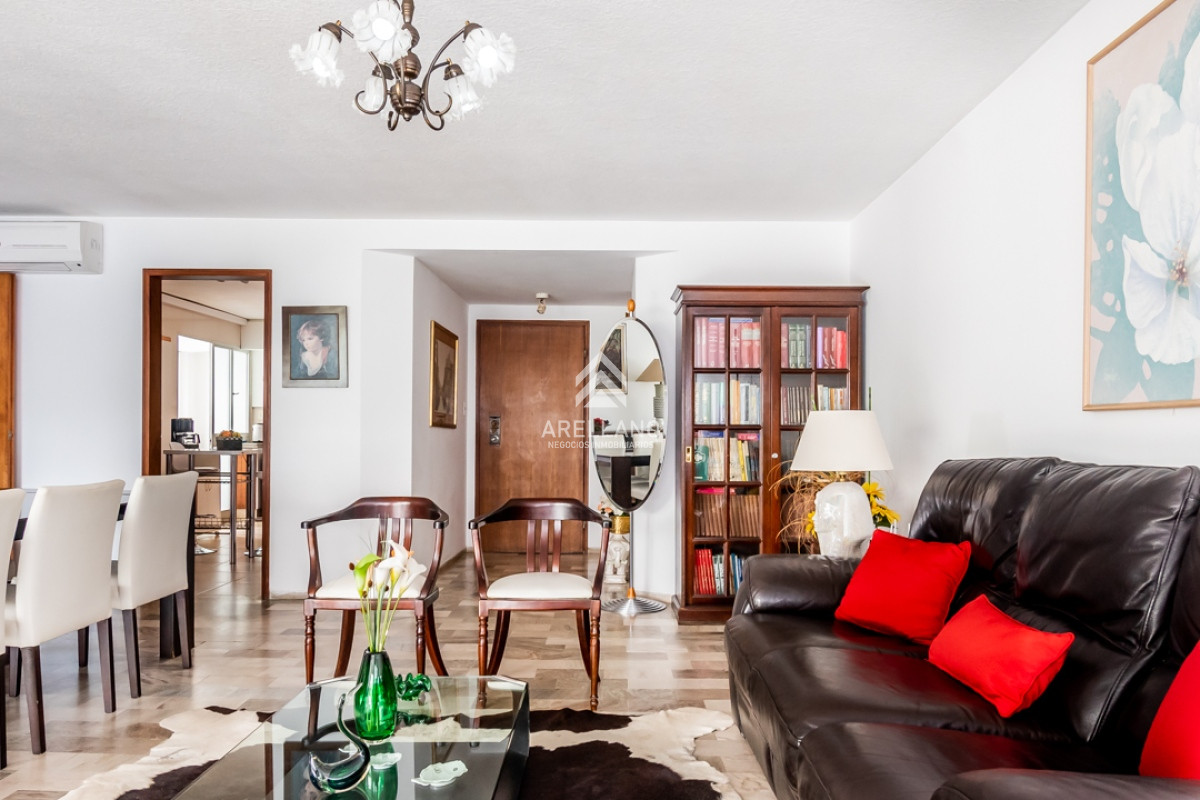 Apartamento ID.5569 - Apartamento 3 dormitorios mas dependencia. Roosevelt Center Torre A. Vista despejada a Roosevelt. Amueblado