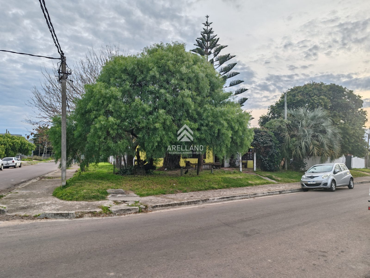 Casa ID.5681 - Venta Casa 2 dormitorios Maldonado.