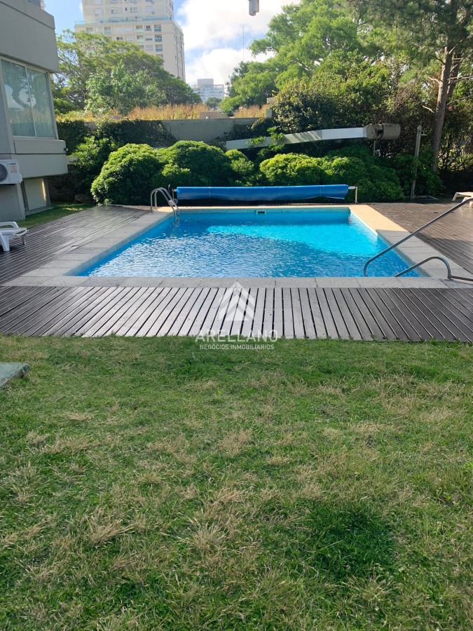 Apartamento ID.5569 - Apartamento 3 dormitorios mas dependencia. Roosevelt Center Torre A. Vista despejada a Roosevelt. Amueblado