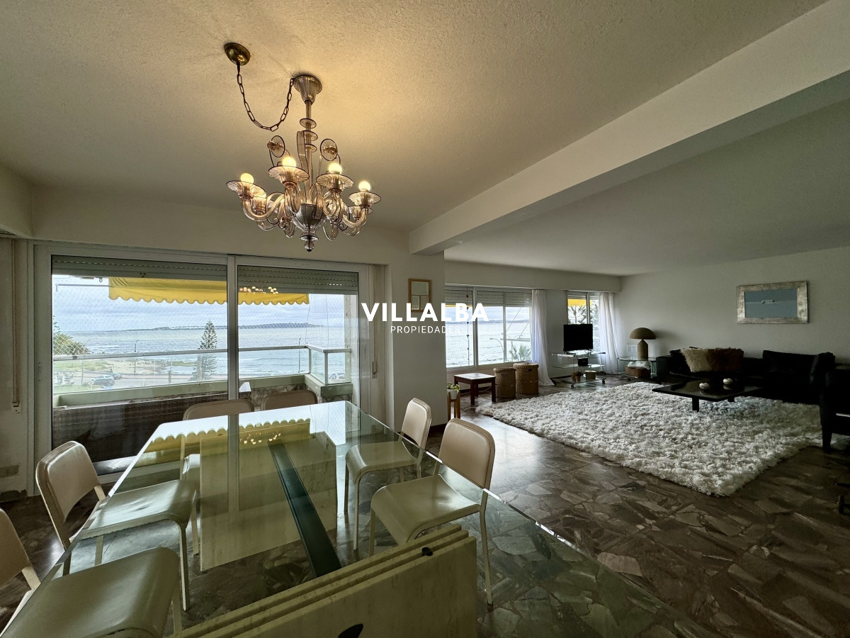Apartamento ID.3147 - Oportunidad en Playa Mansa - 3 dormitorios 