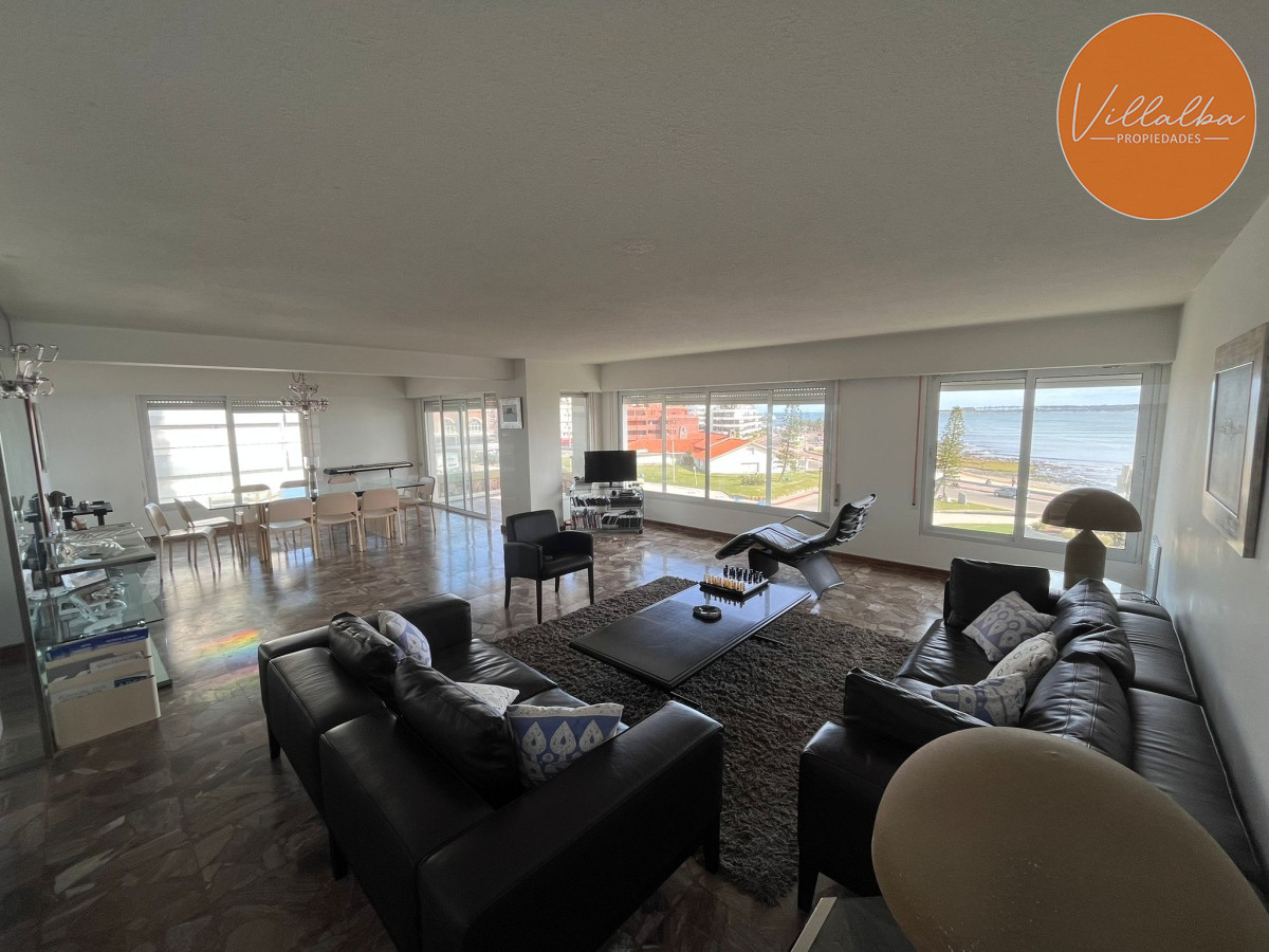 Apartamento ID.3147 - Oportunidad en Playa Mansa - 3 dormitorios 
