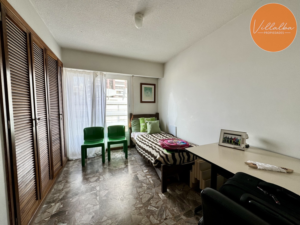 Apartamento ID.3147 - Oportunidad en Playa Mansa - 3 dormitorios 
