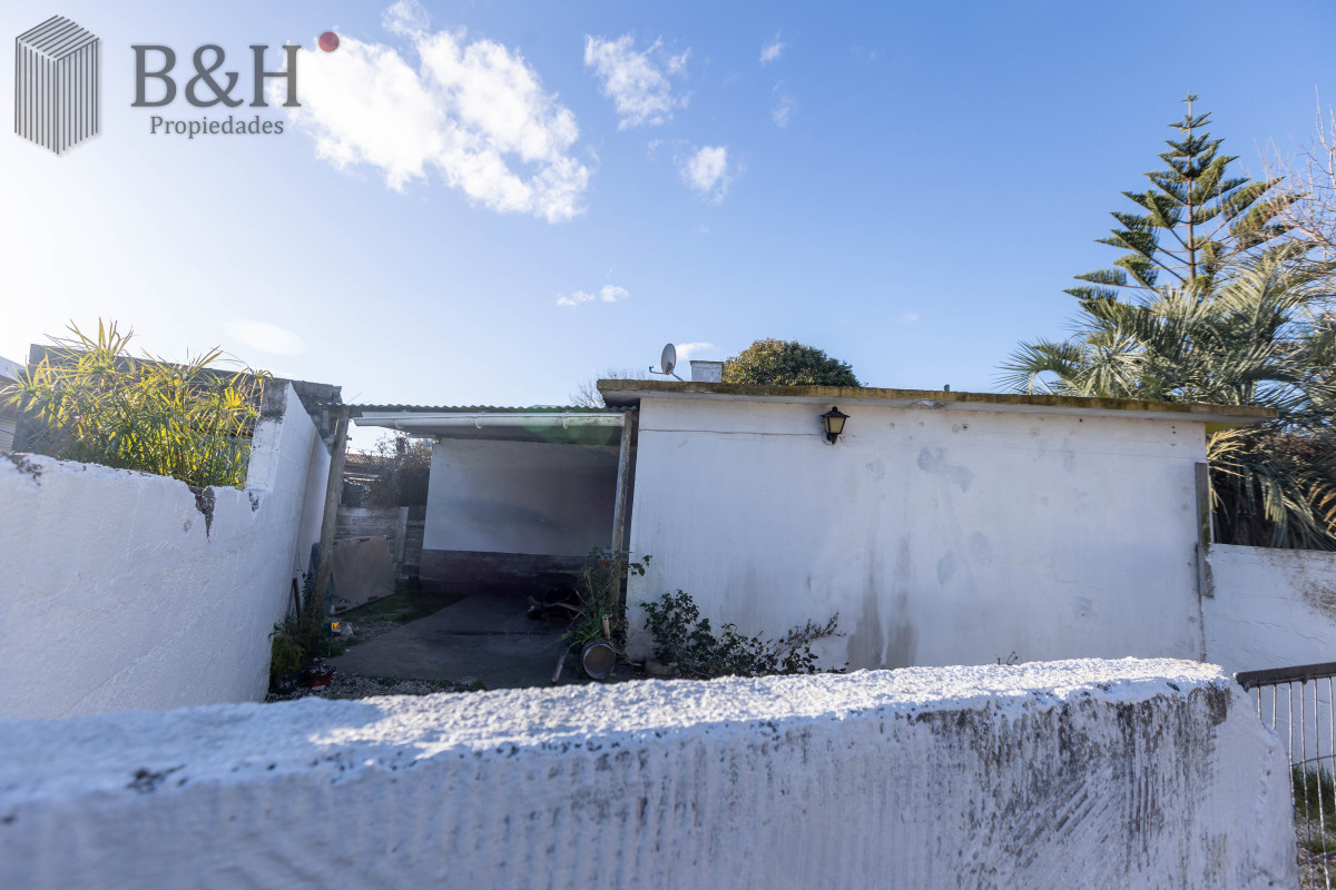 Casa ID.6013 - Casa de 2 dorm y 2 baños en venta en Barrio San Francisco - Maldonado. Lote esquinero