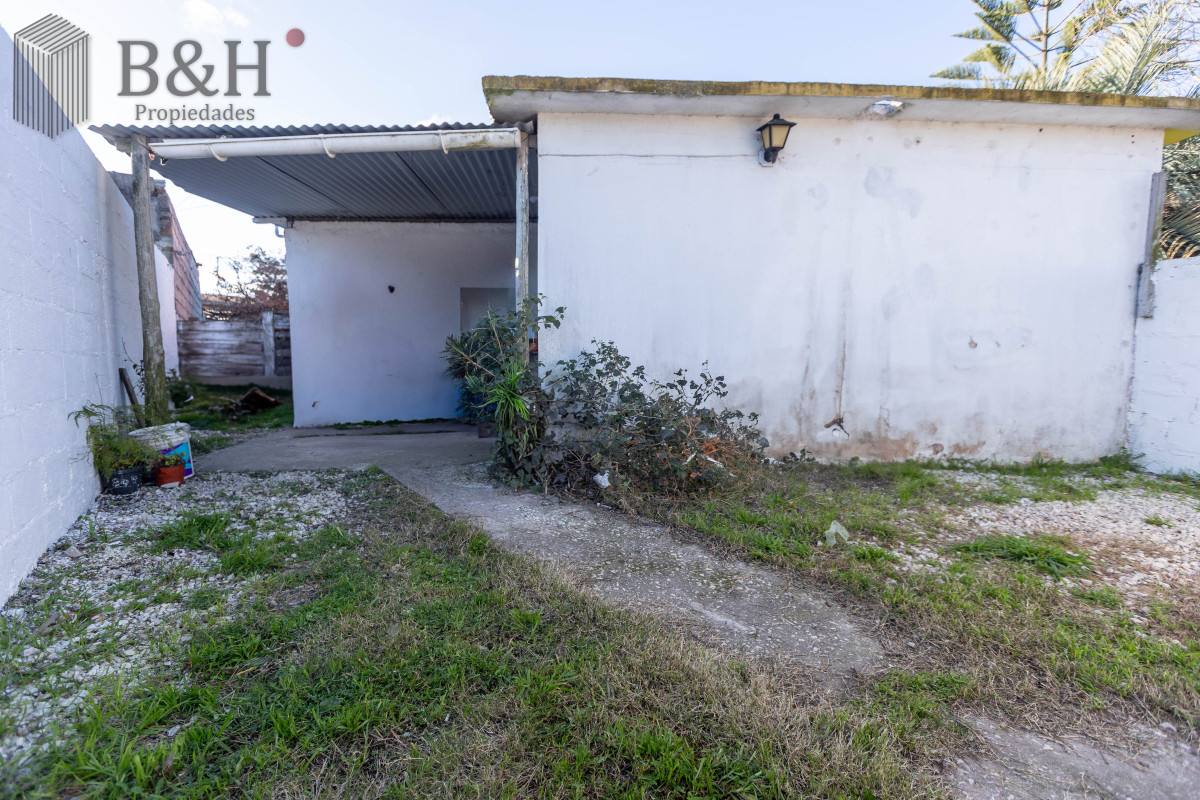 Casa ID.6013 - Casa de 2 dorm y 2 baños en venta en Barrio San Francisco - Maldonado. Lote esquinero