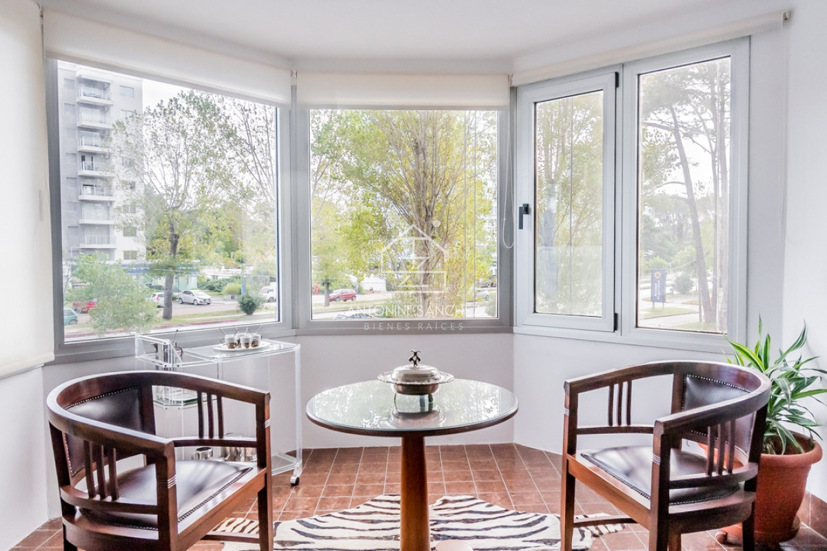 Apartamento ID.1116 - Apto en venta de 4 dormitorios y 3 baños. Pda 10 Playa Mansa