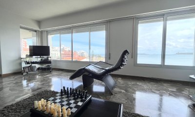 Apartamento con vista al mar, 3 dormitorios. Punta del Este