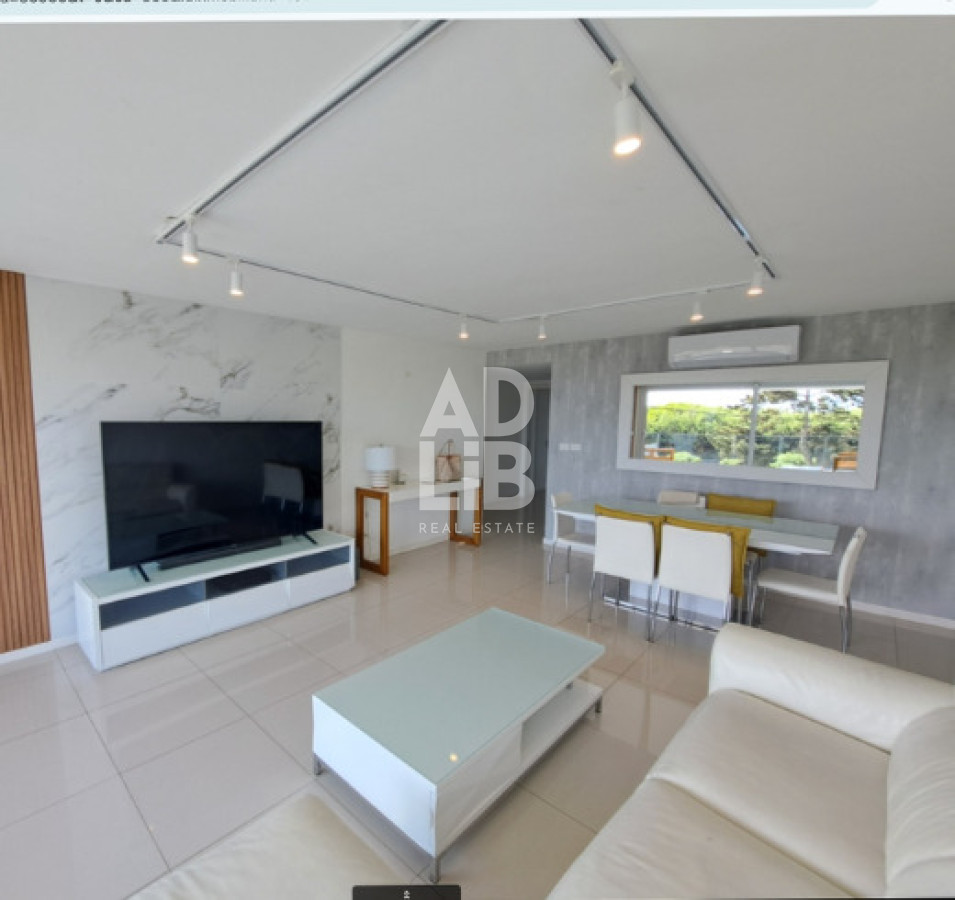 Apartamento ID.709 - Apto de 2 dormitorios en venta en edificio Horizonte con vista al mar. 