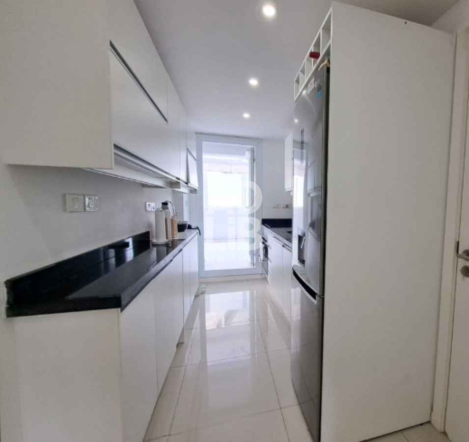 Apartamento ID.709 - Apto de 2 dormitorios en venta en edificio Horizonte con vista al mar. 