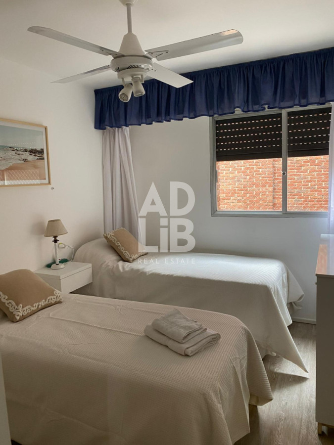 Apartamento ID.810 - Apto de 2 dorm en primera linea de Playa Brava. Edificio Arkontes