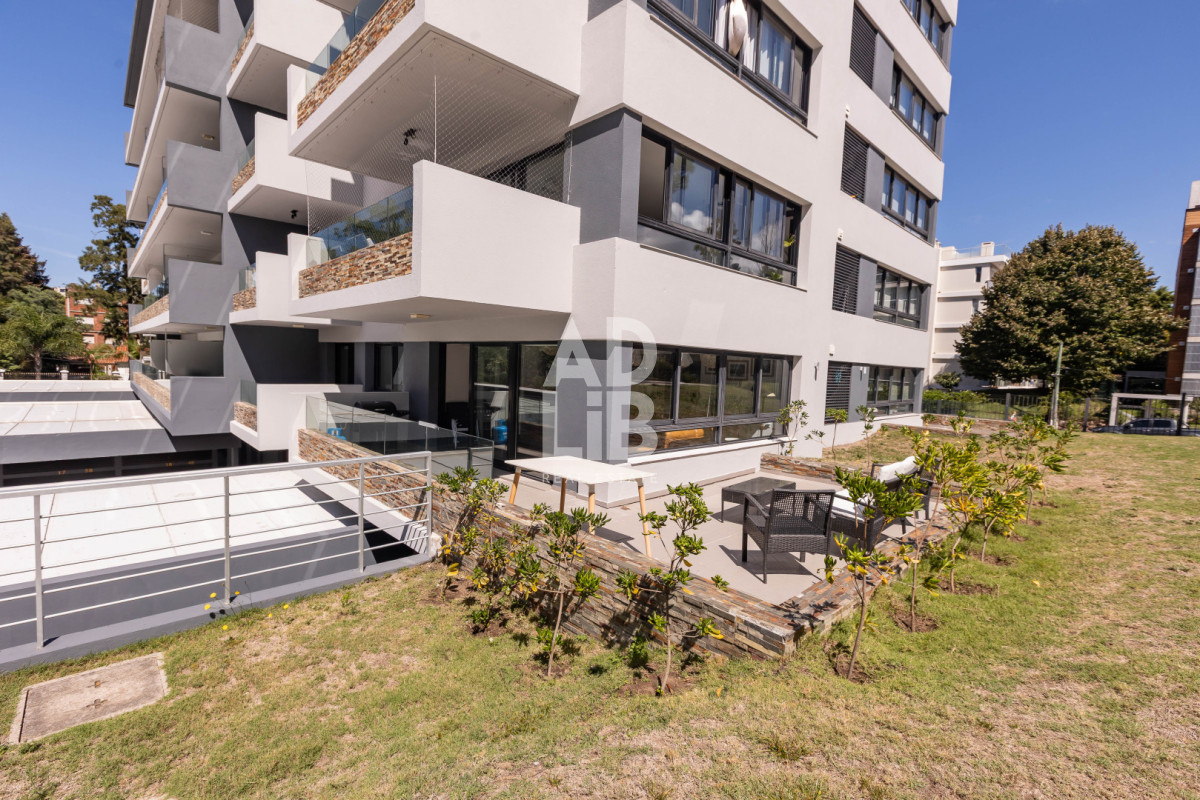 Apartamento ID.779 - Apto de 2 dorm y 2 baños en Edificio Tiziano