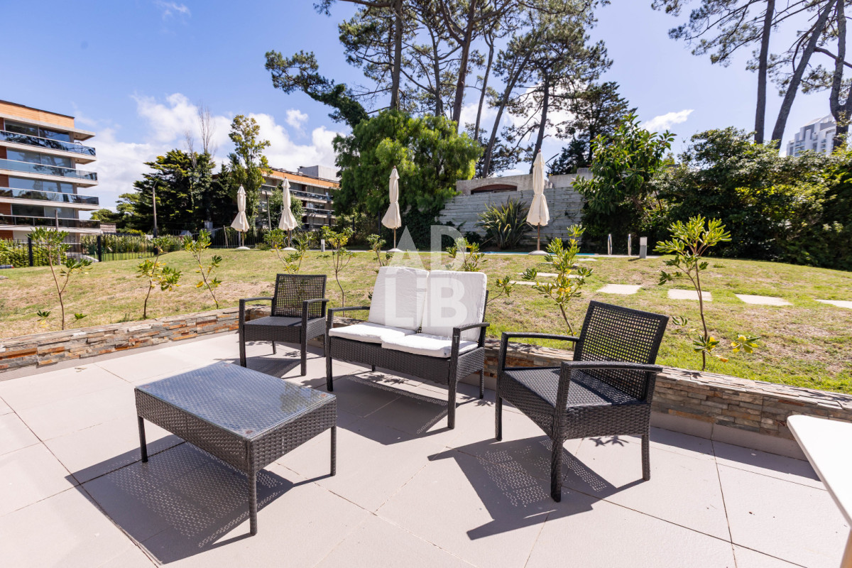 Apartamento ID.779 - Apto de 2 dorm y 2 baños en Edificio Tiziano