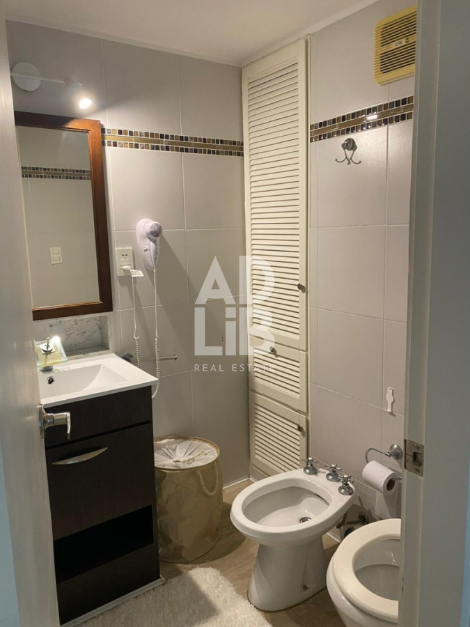 Apartamento ID.810 - Apto de 2 dorm en primera linea de Playa Brava. Edificio Arkontes