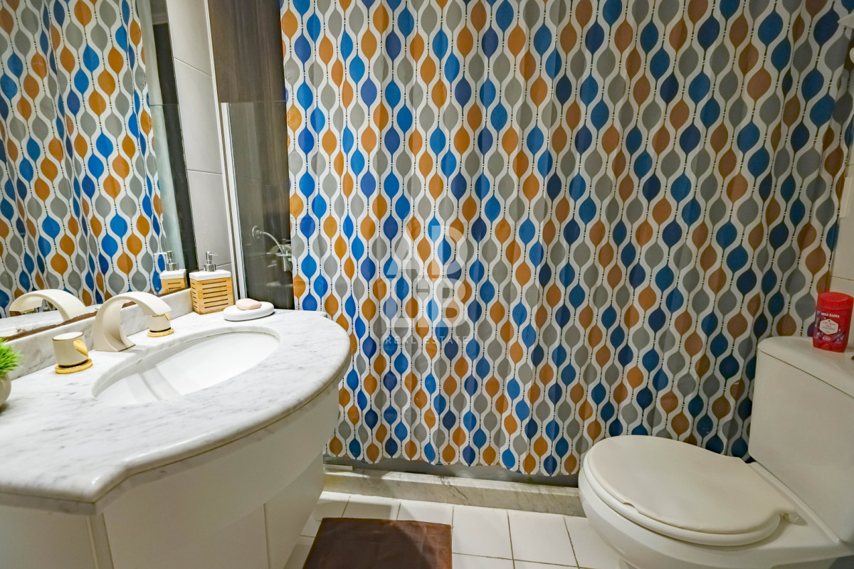 Apartamento ID.469 - Apto de 3 dormitorios unificado en edificio Long Beach! Piso alto con vista al mar