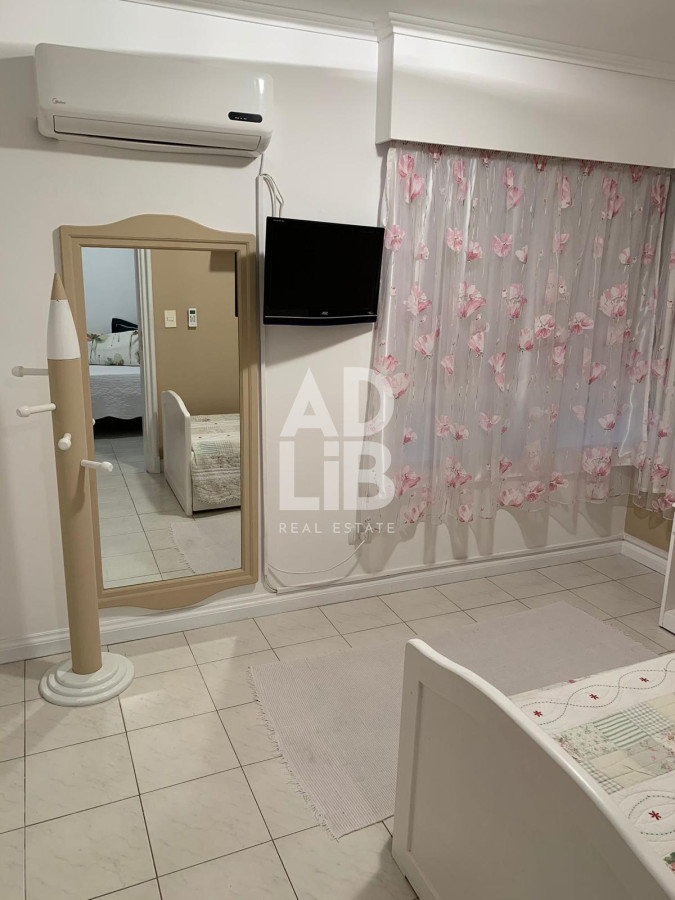 Apartamento ID.469 - Hermoso apto de 2 dorm y medio en venta Edificio Long Beach reciclado. Vista a Brava 