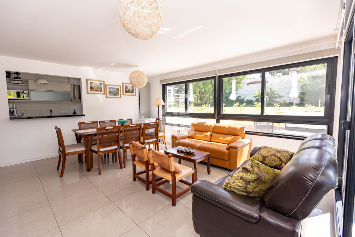 Apartamento ID.779 - Apto de 2 dorm y 2 baños en Edificio Tiziano