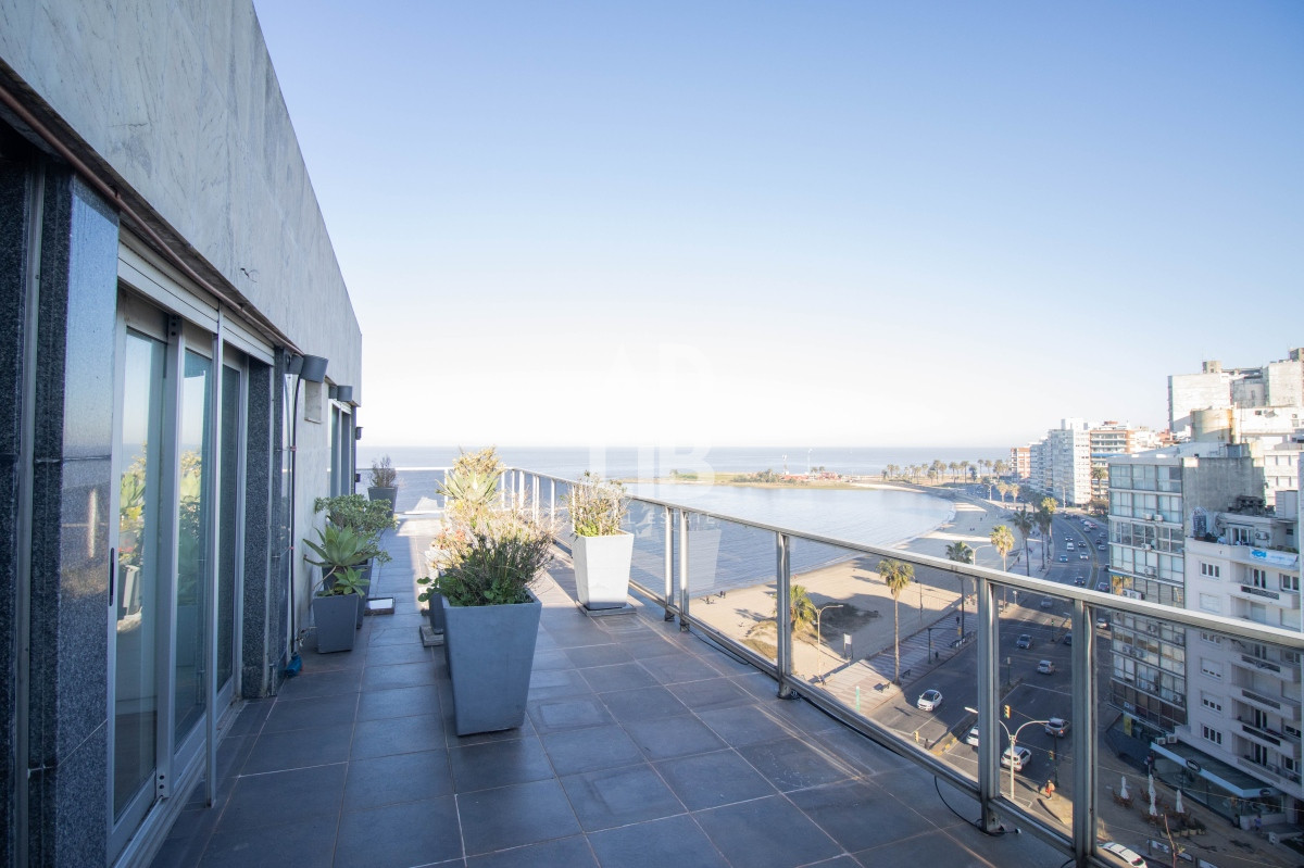 Apartamento ID.371 - VENTA PENTHOUSE EN POCITOS