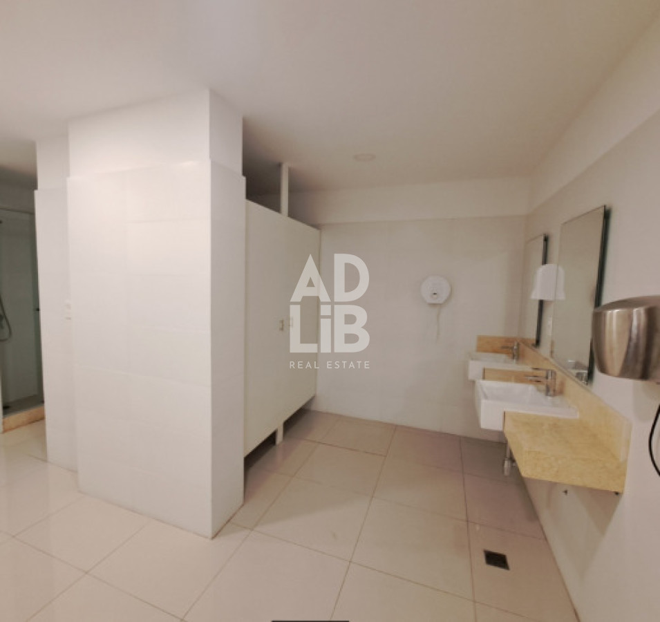 Apartamento ID.709 - Apto de 2 dormitorios en venta en edificio Horizonte con vista al mar. 