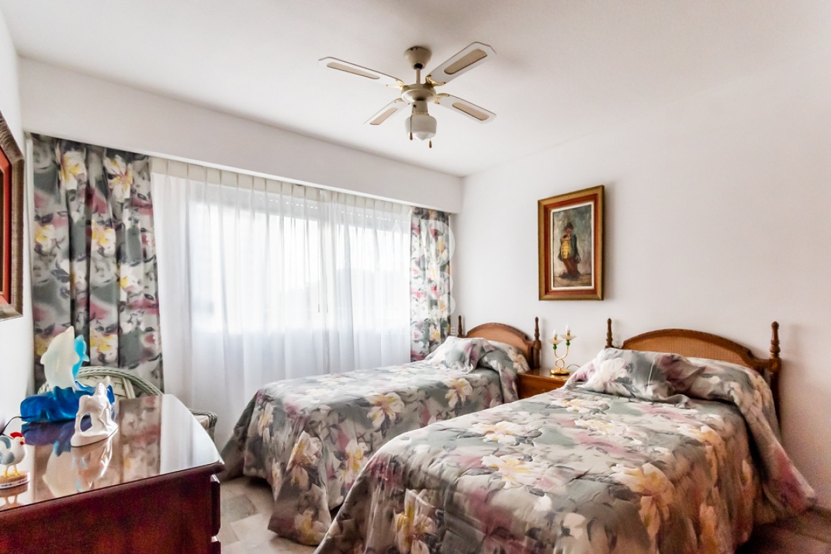 Apartamento ID.58 - Apto de 3 dorm + dependencia. Roosevelt Center Torre A. Vista despejada a Roosevelt. Amueblado