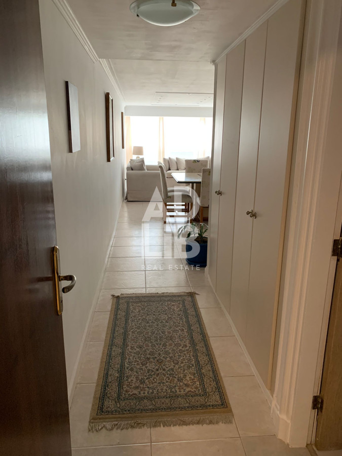 Apartamento ID.469 - Hermoso apto de 2 dorm y medio en venta Edificio Long Beach reciclado. Vista a Brava 