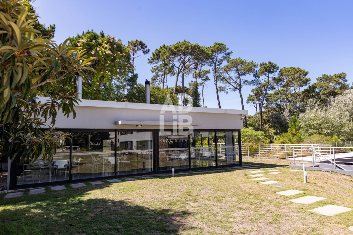 Apartamento ID.779 - Apto de 2 dorm y 2 baños en Edificio Tiziano