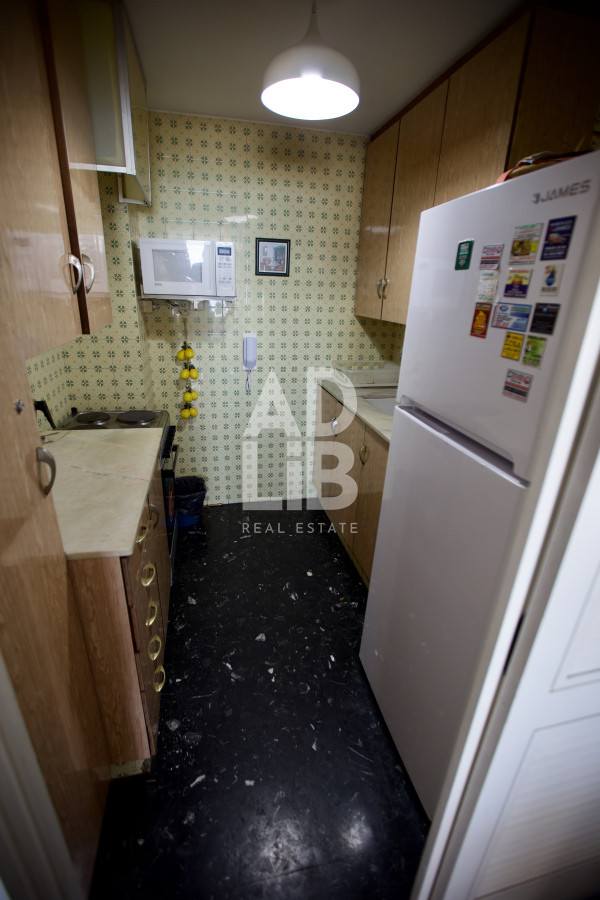 Apartamento ID.453 - Apto de 2 dormitorios y 2 baños en edificio Apolo. Piso alto y vista despejada a Playa Mansa.