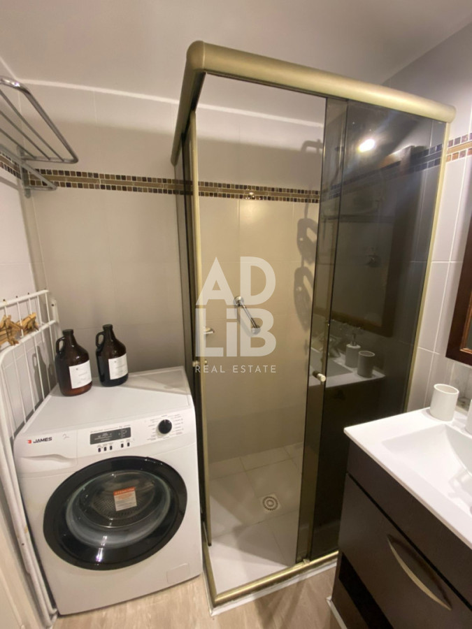 Apartamento ID.810 - Apto de 2 dorm en primera linea de Playa Brava. Edificio Arkontes