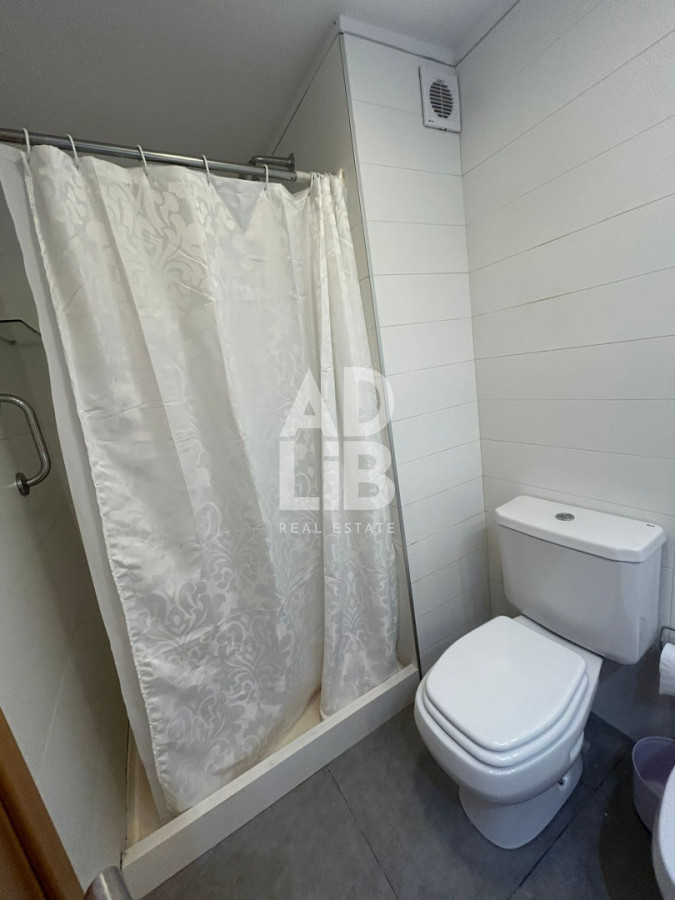 Apartamento ID.770 - Alquiler anual apto de 3 dormitorios en piso alto en Roosevelt.