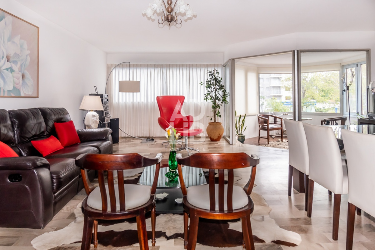 Apartamento ID.58 - Apto de 3 dorm + dependencia. Roosevelt Center Torre A. Vista despejada a Roosevelt. Amueblado