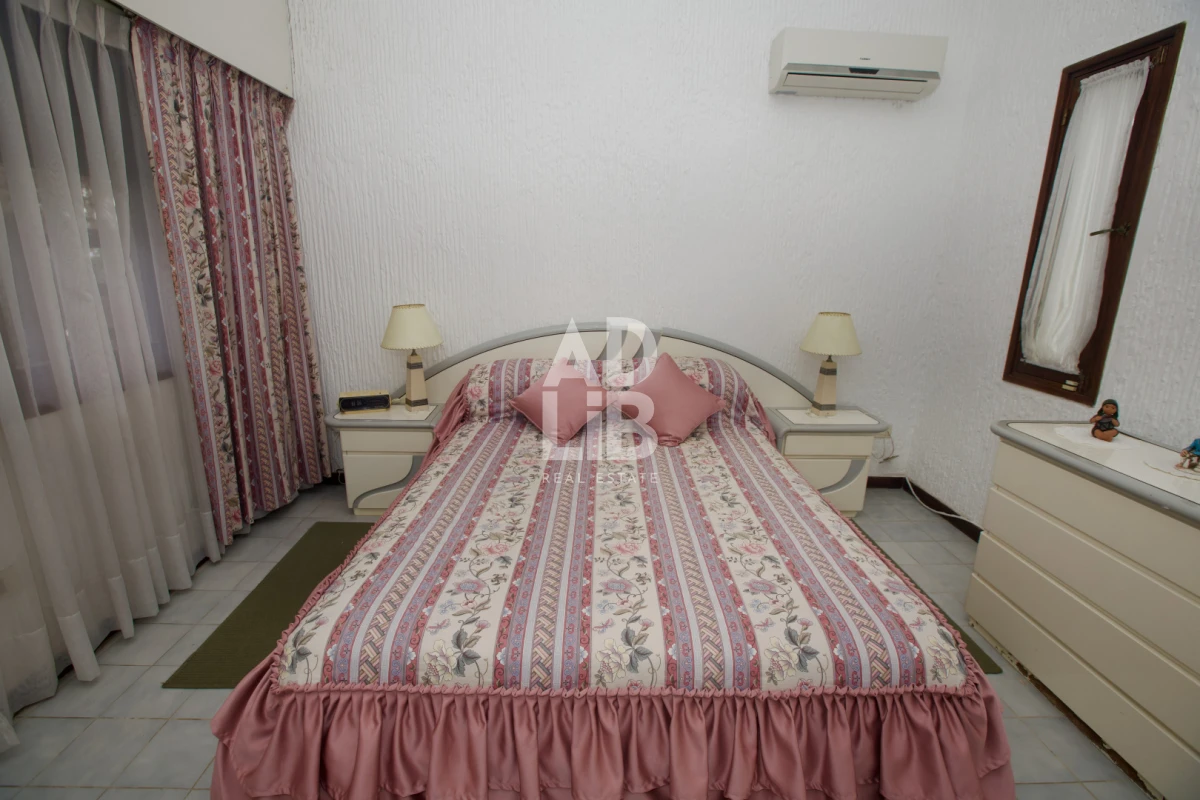Casa ID.797 - Alquiler comercial 5 dorm y 5 baños. Zona Shopping Punta