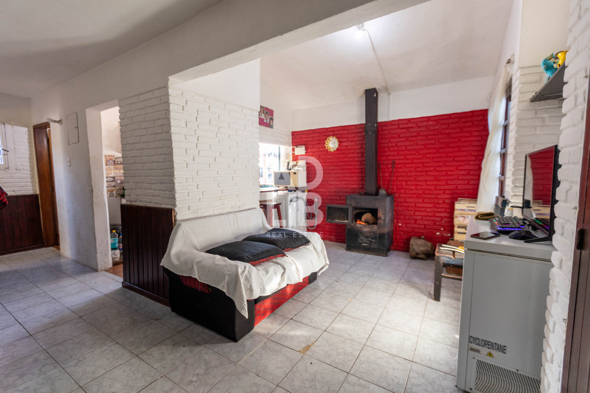 Casa ID.631 - Interesante casa de 2 dorm y 2 baños en venta en Barrio San Francisco - Maldonado. Renta o Vivienda permanente