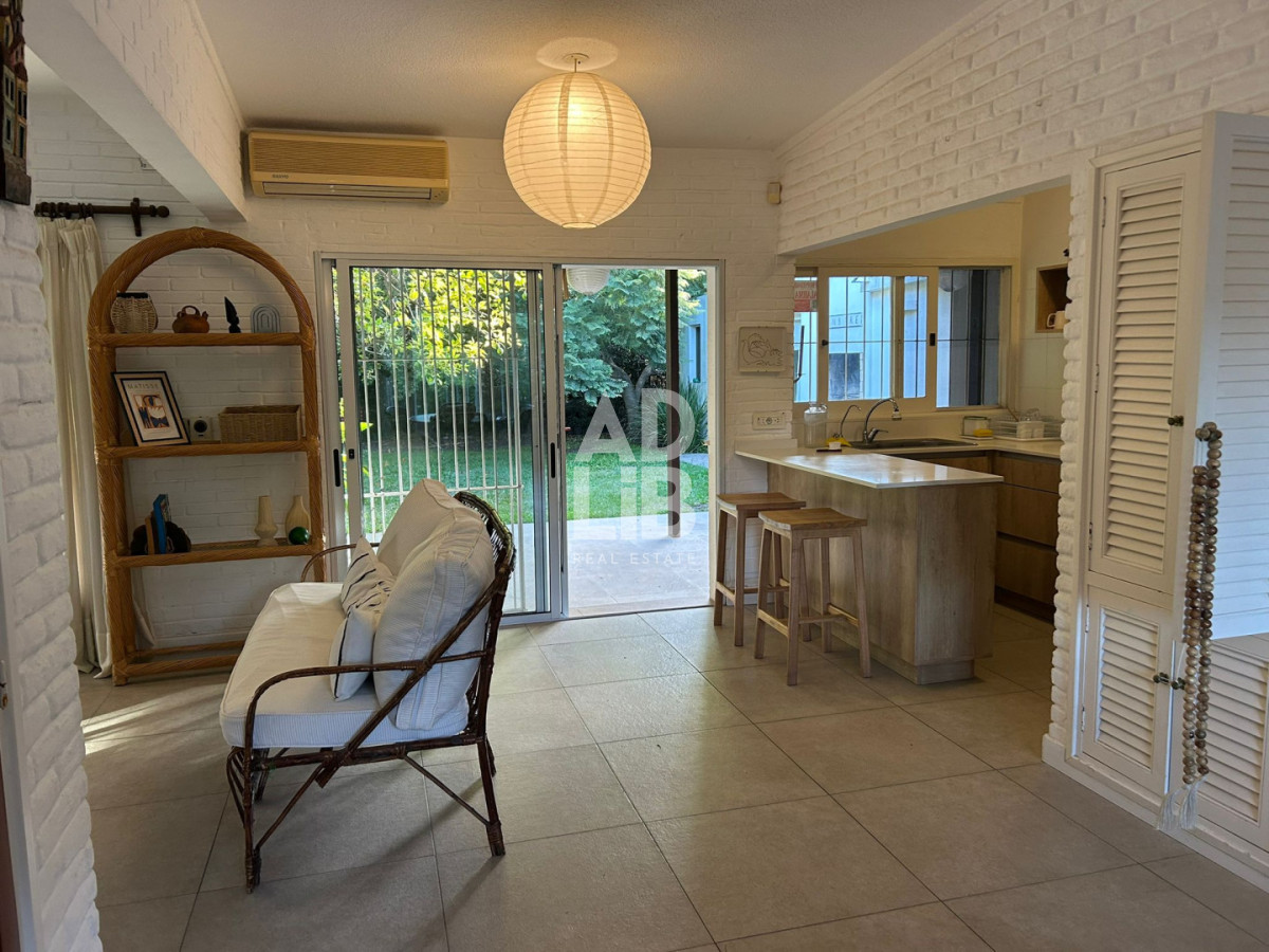 Casa ID.778 - Alquiler anual en San Rafael casa de 3 dorm + dependencia