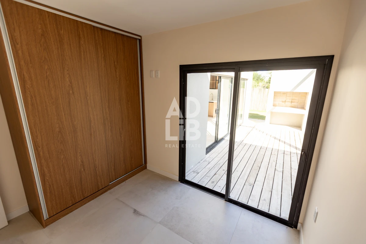 Casa ID.591 - Nuevo Barrio Cerrado en la Barra. Casas de 3 dormitorios a estrenar.