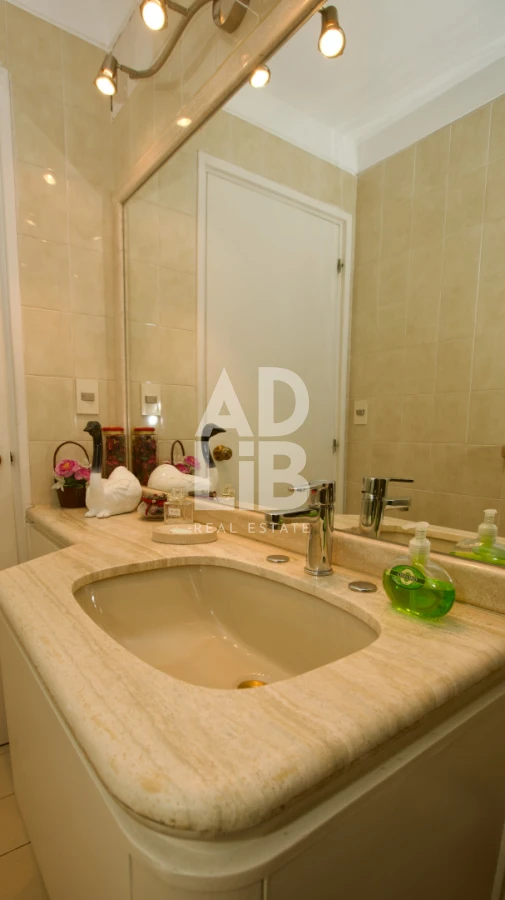 Casa ID.797 - Alquiler comercial 5 dorm y 5 baños. Zona Shopping Punta