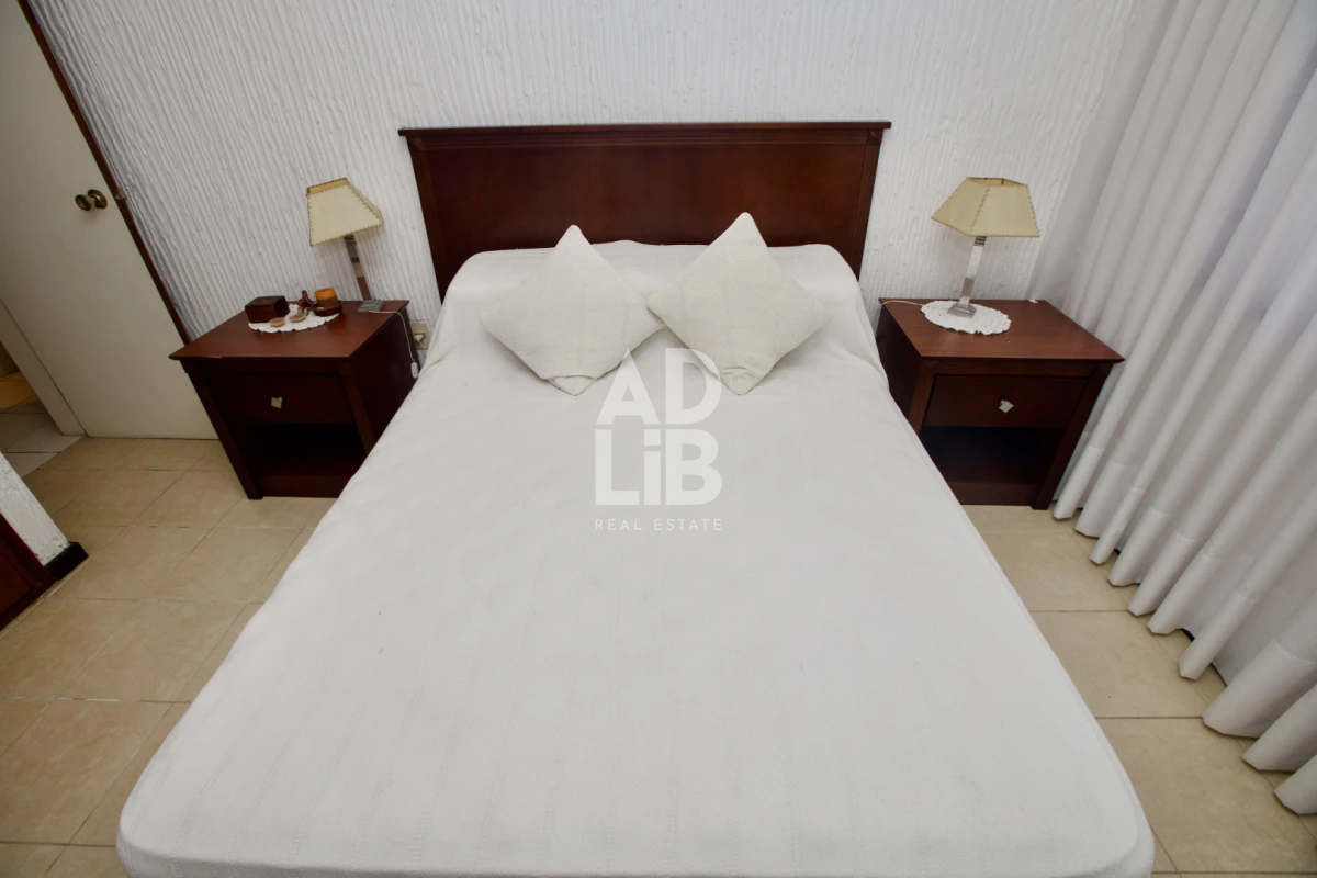 Casa ID.797 - Alquiler comercial 5 dorm y 5 baños. Zona Shopping Punta