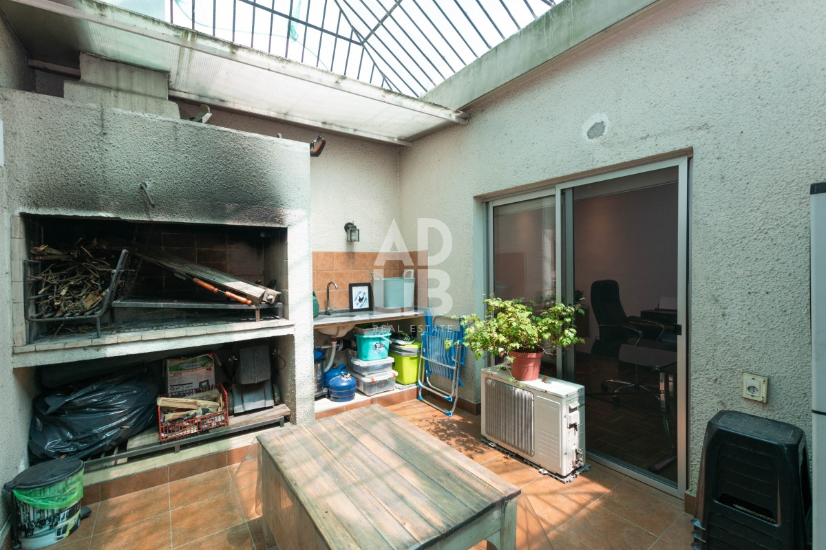 Casa ID.137 - VENTA CASA TRES DORMITORIOS FLOR DE MAROÑAS CON RENTA