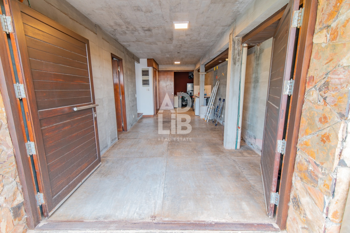 Casa ID.125 - Casa de diseño en Tio Tom en alquiler invernal. 4 dorm y 4 baños frente al mar.