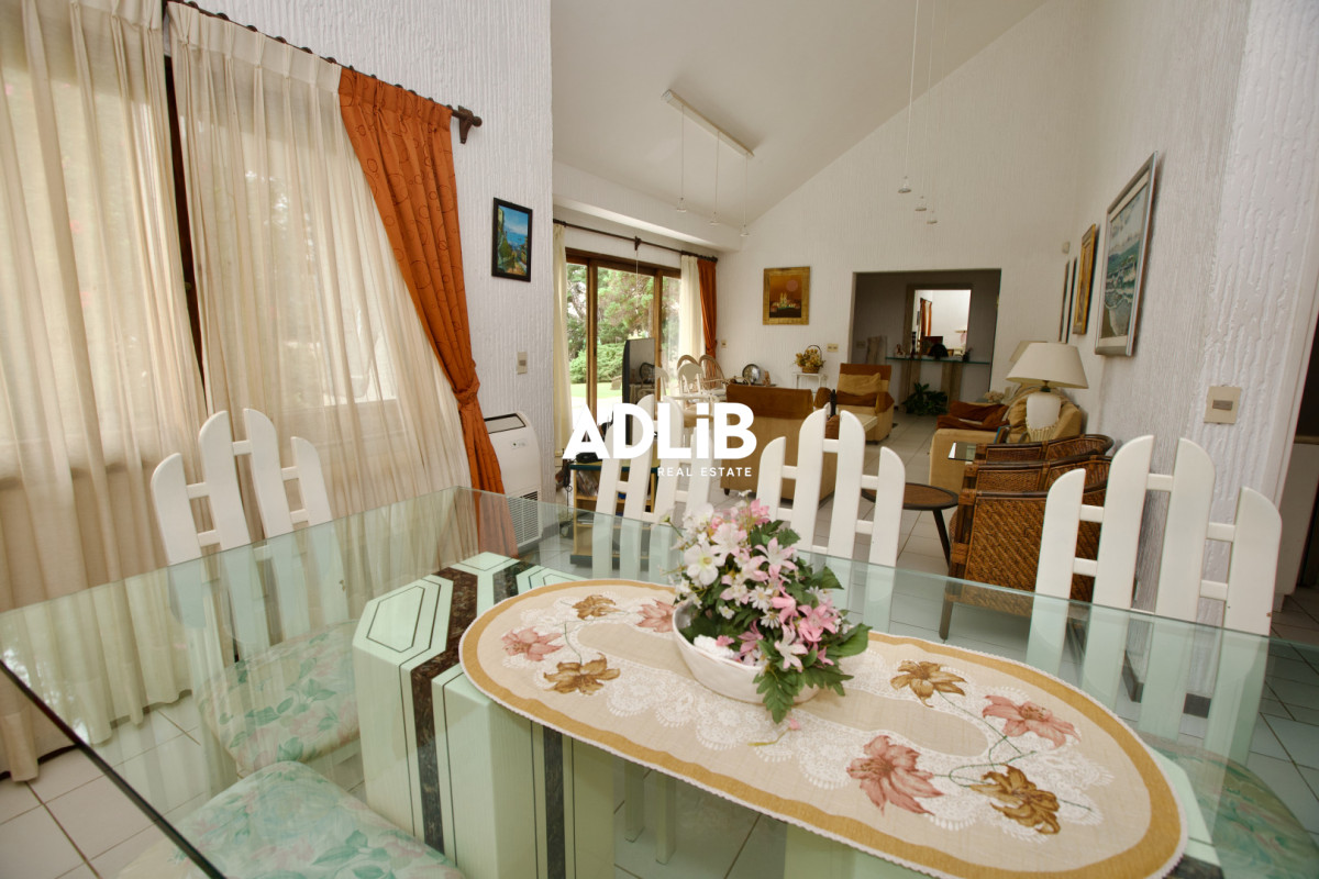Casa ID.797 - Alquiler comercial 5 dorm y 5 baños. Zona Shopping Punta