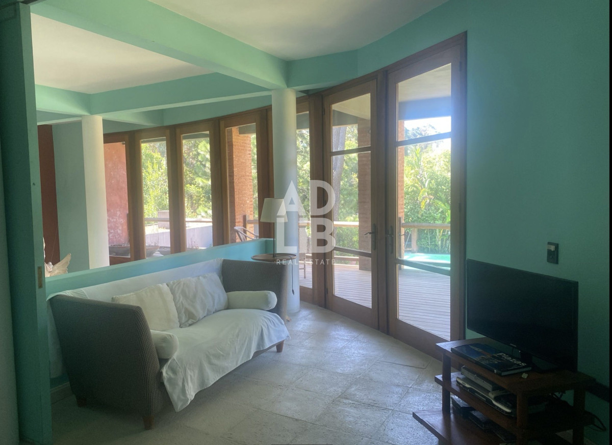 Casa ID.470 - Amplia casa en venta en Rincon del Indio con 3200 mts de terreno. 