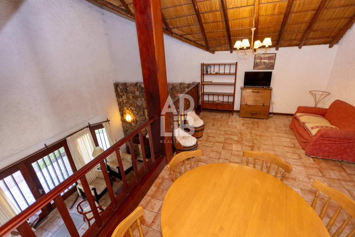 Casa ID.746 - Casa quincho de 3 dorm y 3 baños en alquiler anual en Pinares a 250 mts del mar