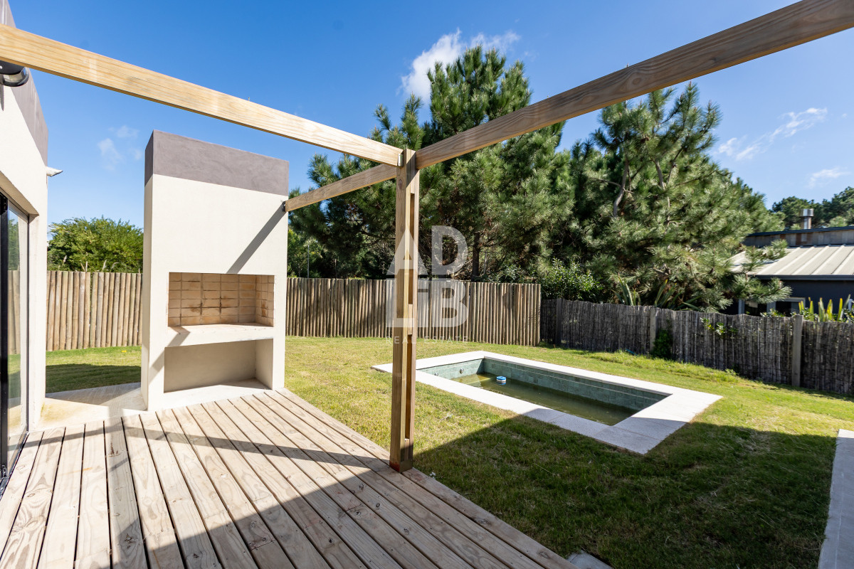 Casa ID.680 - Barrio cerrado en Barra Verde. Casas de 3 dormitorios a estrenar. a 700 mts de Playa de Montoya. 