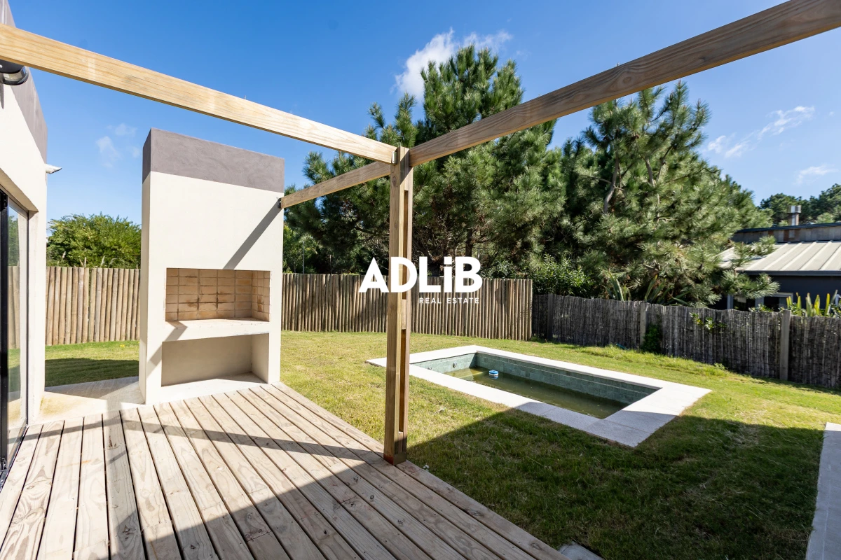 Casa ID.680 - Barrio cerrado en Barra Verde. Casas de 3 dormitorios a estrenar. a 700 mts de Playa de Montoya. 