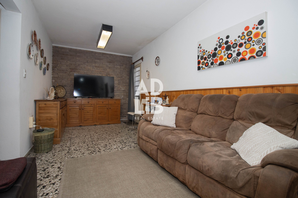 Casa ID.689 - VENTA CASA EN ITUZAINGO