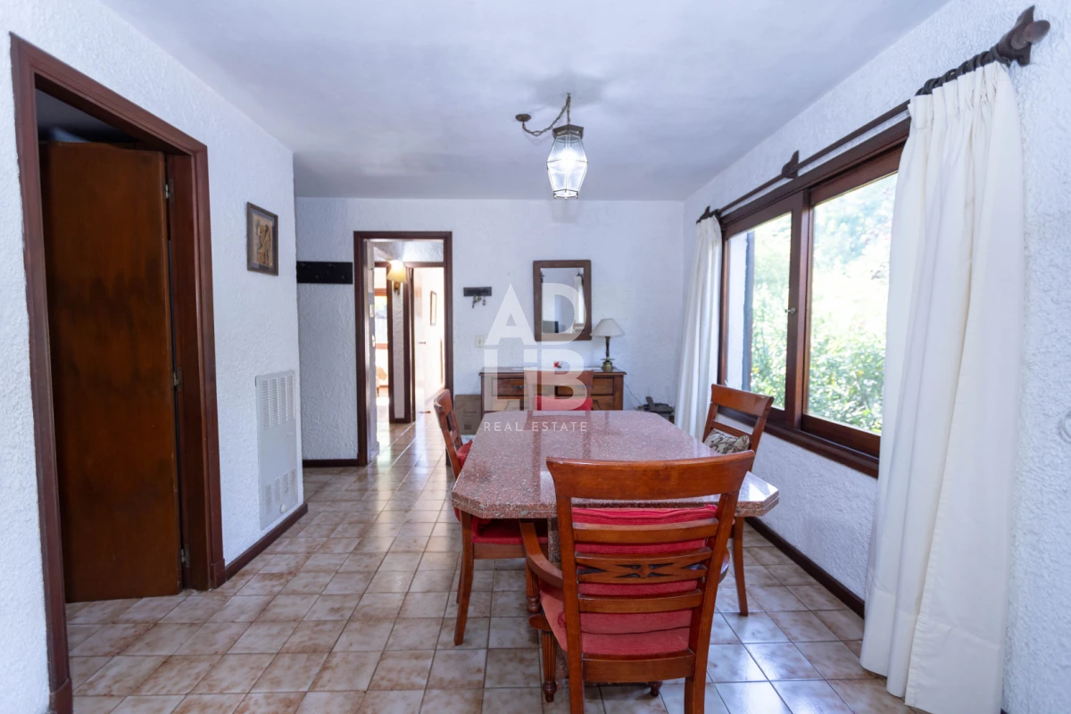 Casa ID.746 - Casa quincho de 3 dorm y 3 baños en alquiler anual en Pinares a 250 mts del mar